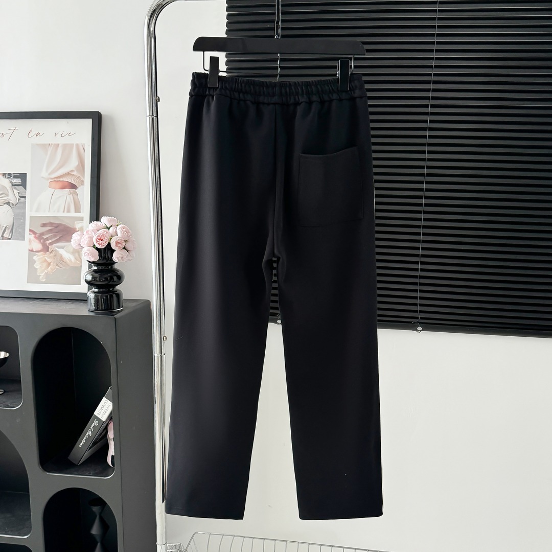 CELINE sports trousers（2Z412121O-07OW）